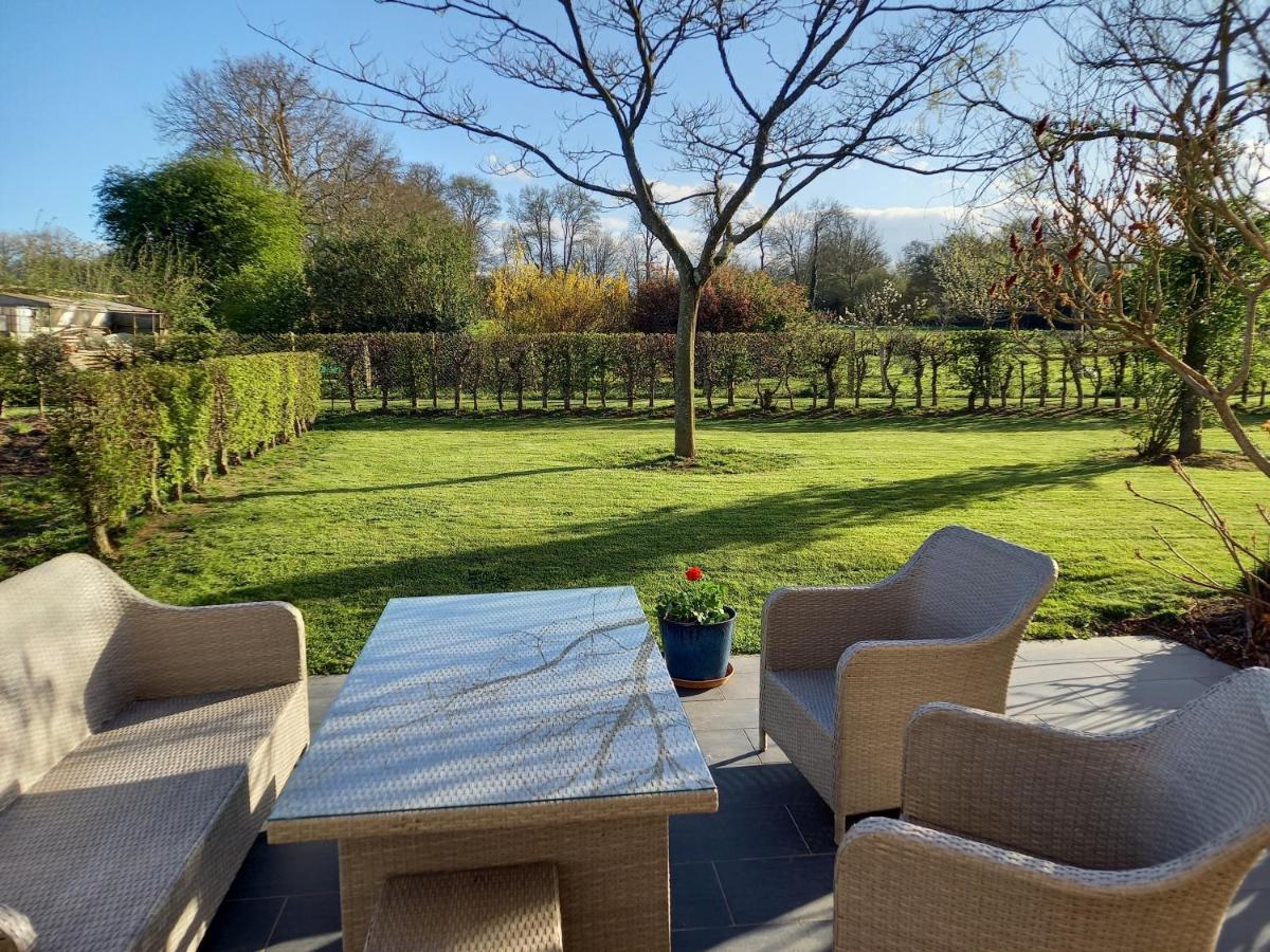 Les Bleuets Villa Mandeville-en-Bessin Exterior photo